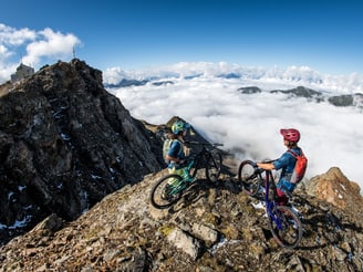 Bike Kingdom Rothorn -  Les bikers sur la montagne